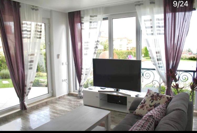 Apartments In Complex Sunny Island Deluxe Chernomorets Exterior photo