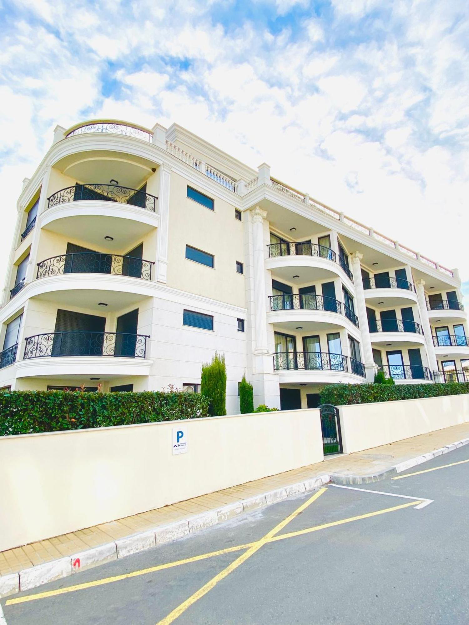 Apartments In Complex Sunny Island Deluxe Chernomorets Exterior photo