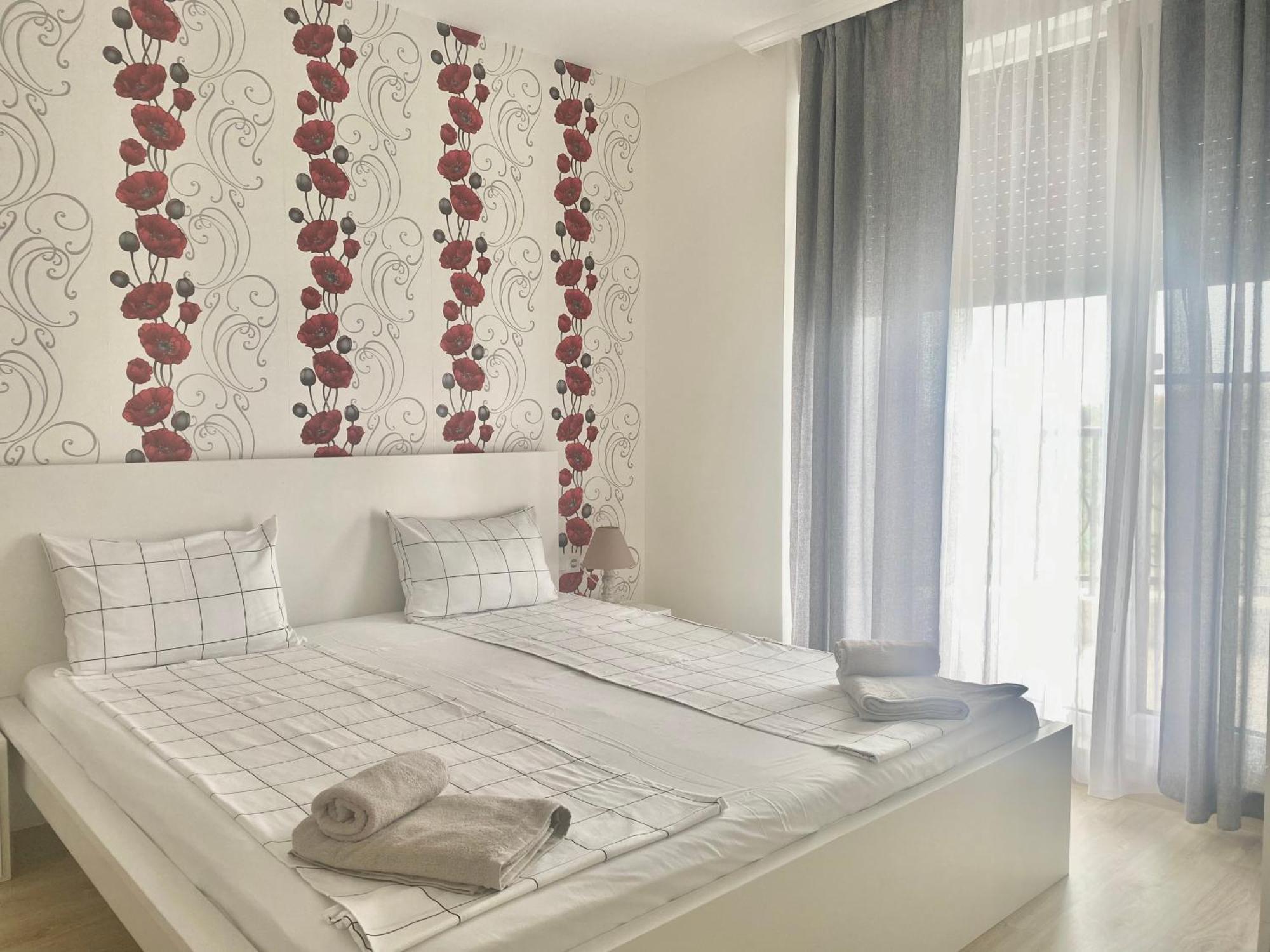 Apartments In Complex Sunny Island Deluxe Chernomorets Exterior photo