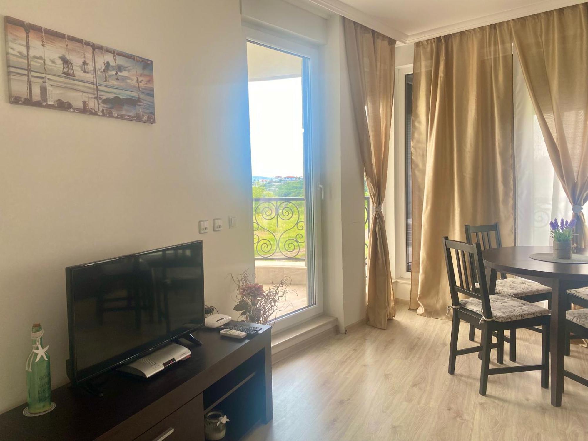 Apartments In Complex Sunny Island Deluxe Chernomorets Exterior photo