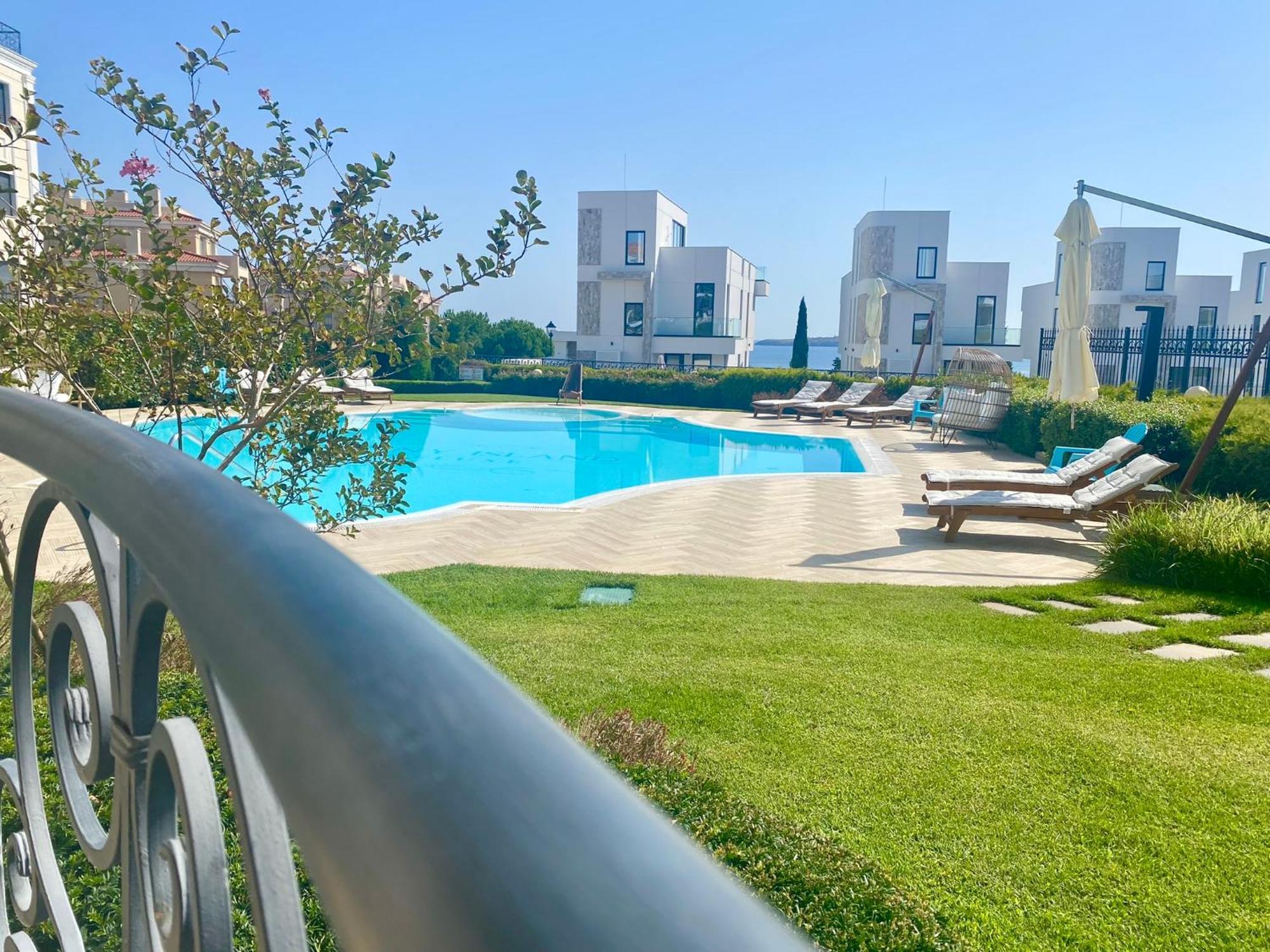 Apartments In Complex Sunny Island Deluxe Chernomorets Exterior photo